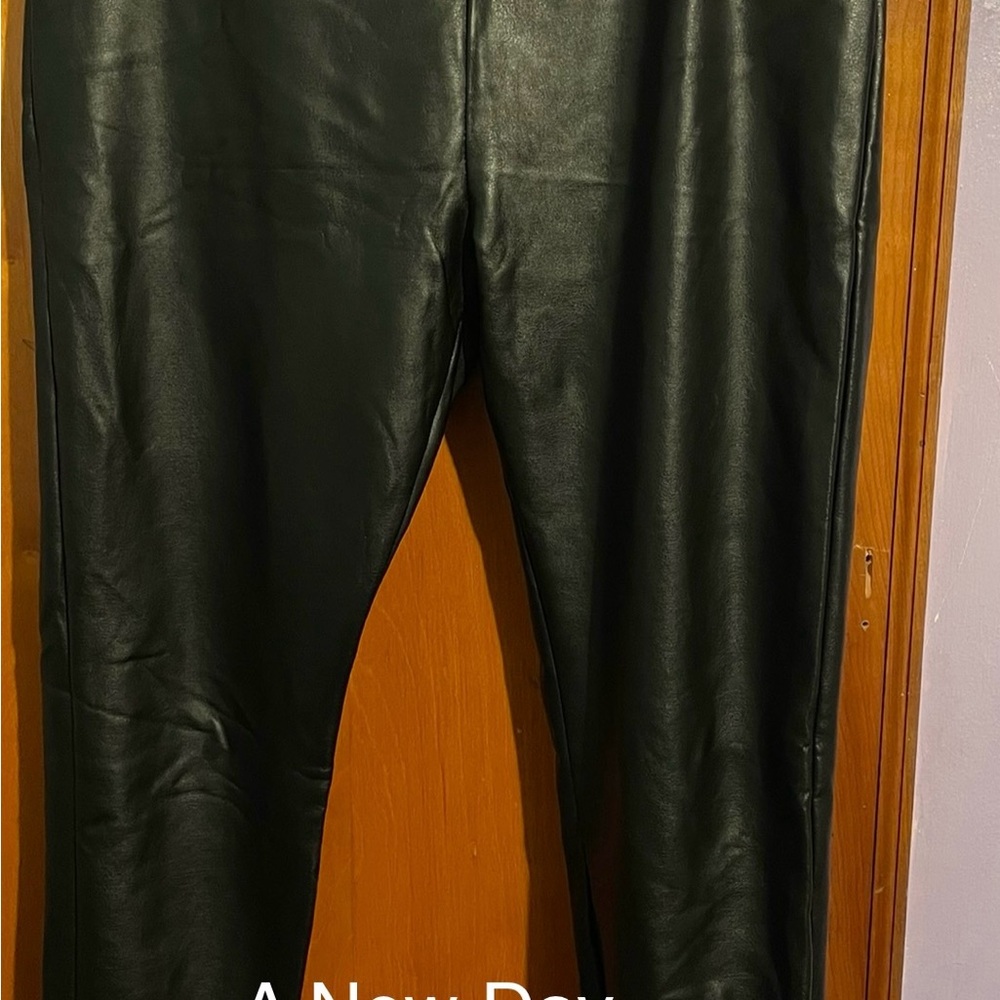 Faux leather leggings